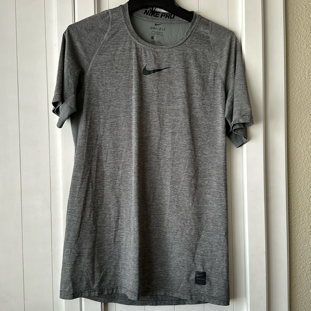 Nike Dri-fit men’s size M